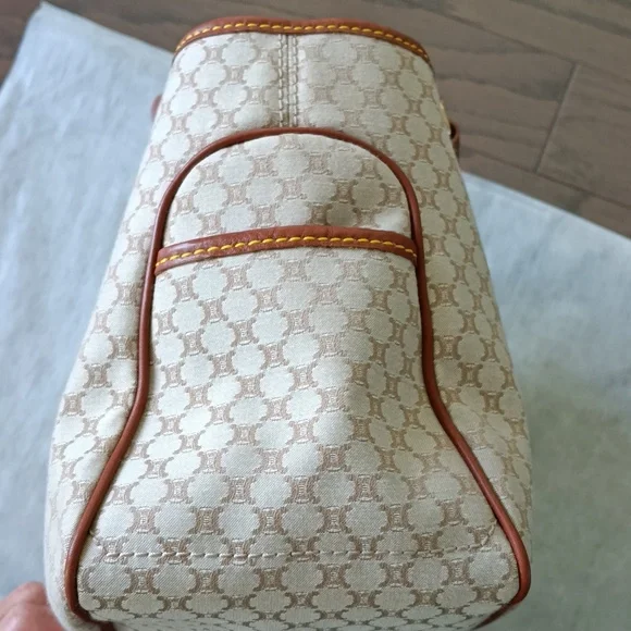 Celine boogie elegant Brown and Cream Designer Tote Bag - Picture 6 of 17